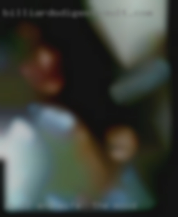 Im 22 wife in the mood and looking to see whats here.